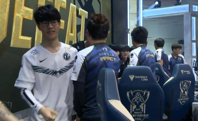 LOL知名选手欠钱不还？前QG射手在线讨债